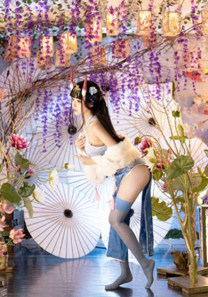 电梯小姐2_4K最新电影在线观看
